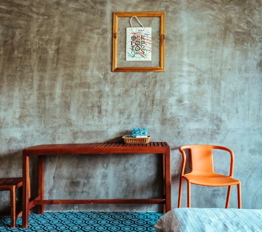 Mao Phasok Riverside Guesthouse 루앙프라방 외부 사진